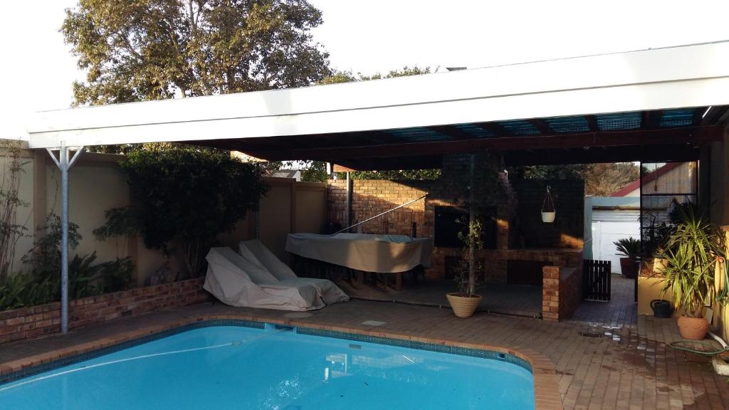 Old Oak Guest House photo