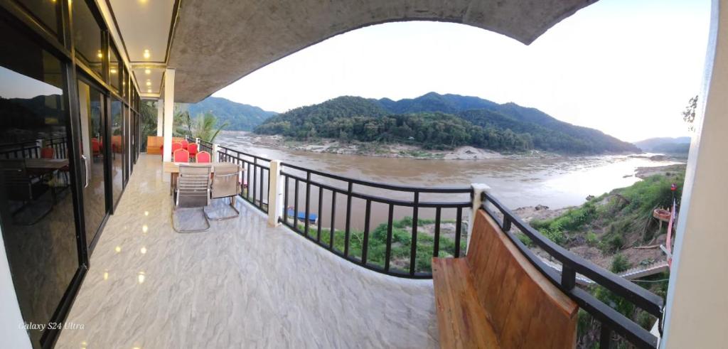 INN RIVERSIDE HOSTEL PB