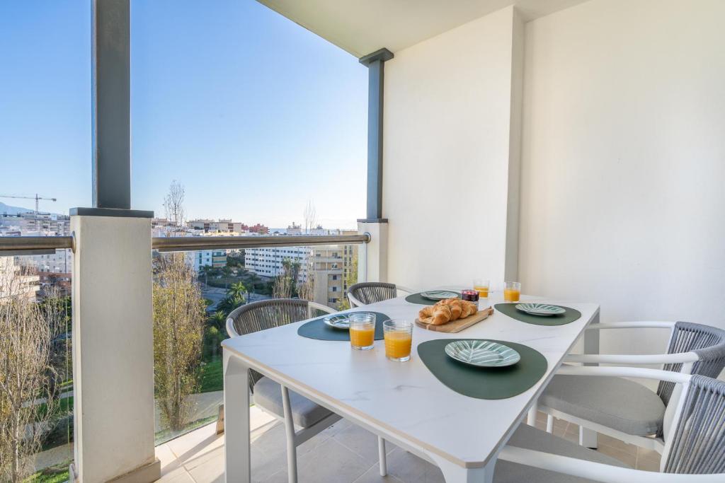 AR11 Stylish flat in perfect location - 2