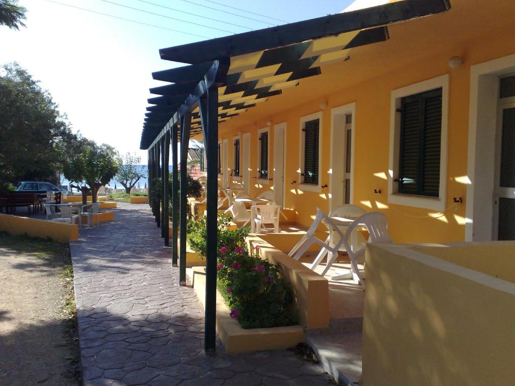 Marabou Beach Apartments photo
