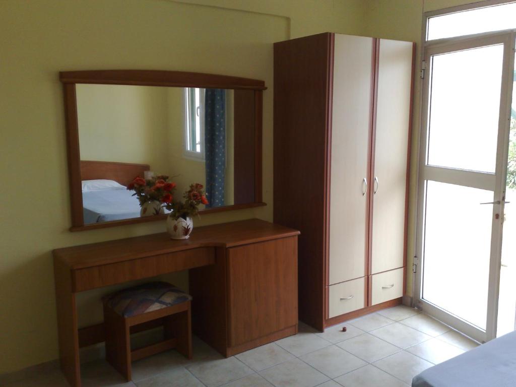 Marabou Beach Apartments photo