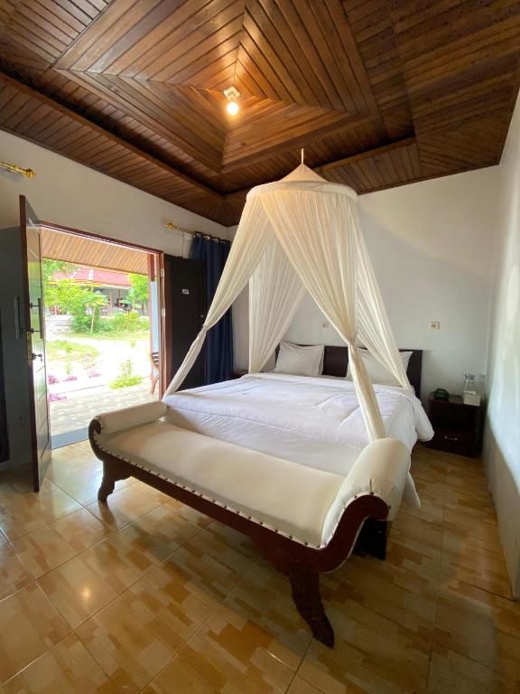 Amoryg Resort and Dive Raja Ampat