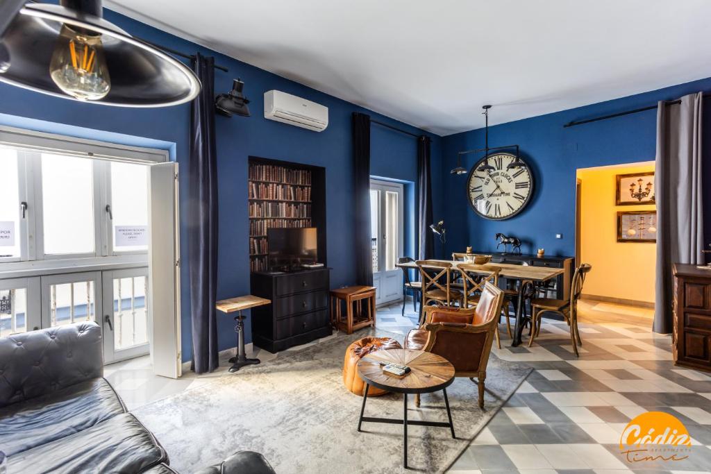 Blue Home by Cadiz Time - 3