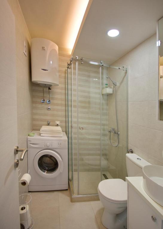 Lola - New, best located, elegant & super tidy - 3