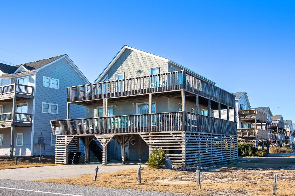 Oceanside, Close to Ocean, Grocery store and shopping! KD104, Cake by the Ocean, Kill Devil Hills