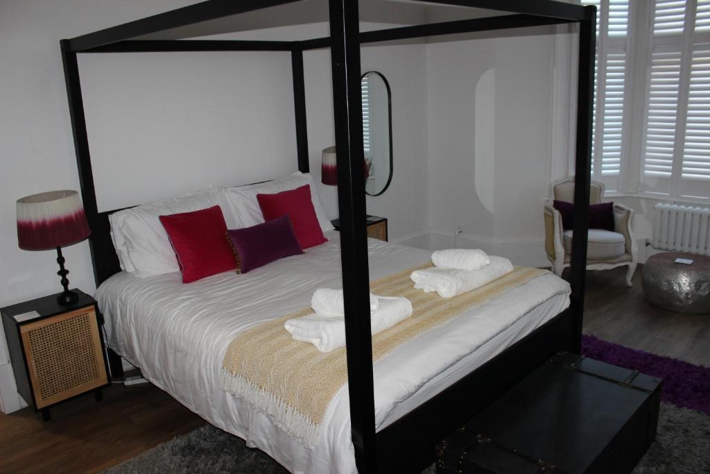 King Charles Family House & Hot Tub, Scarborough