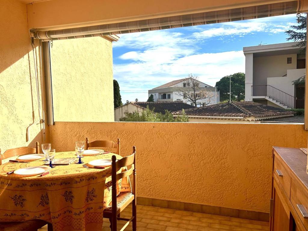 Appartement calme avec climatisation, terrasse et parking au Lavandou - FR-1-251-856 - 2