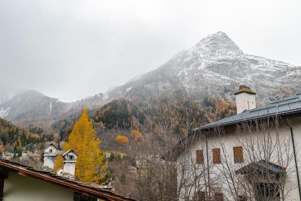 Courmayeur Centro Paese - 2 passi dalle Piste - 4