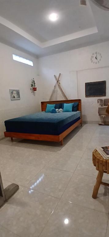 "NOMORE" Gallery and Guesthouse