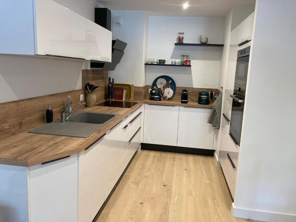 Le Raspail By Tranquil at Home, Parking - Plage - 5