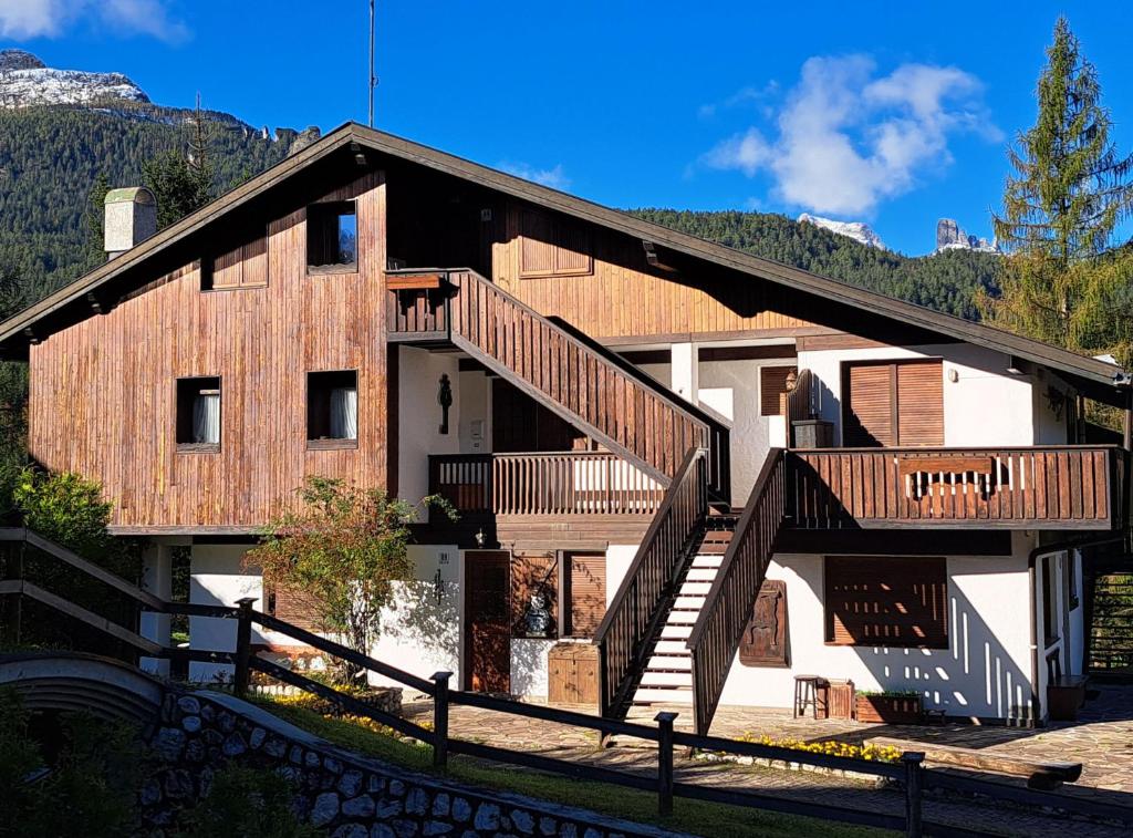 Appartamento Croda with Large Panoramic Terrace and Private Garage - 3
