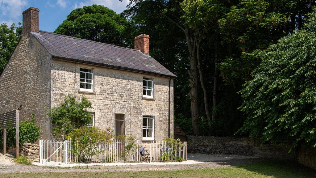 Chequers Cottage, Coberley