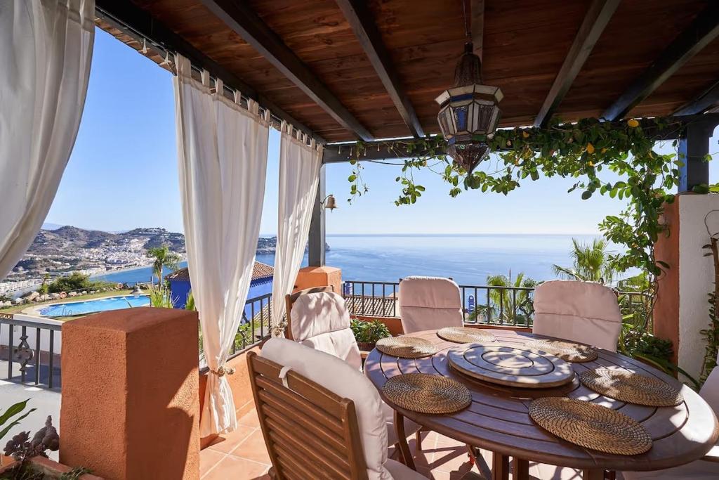 Mediterranean Villa in La Herradura - 4