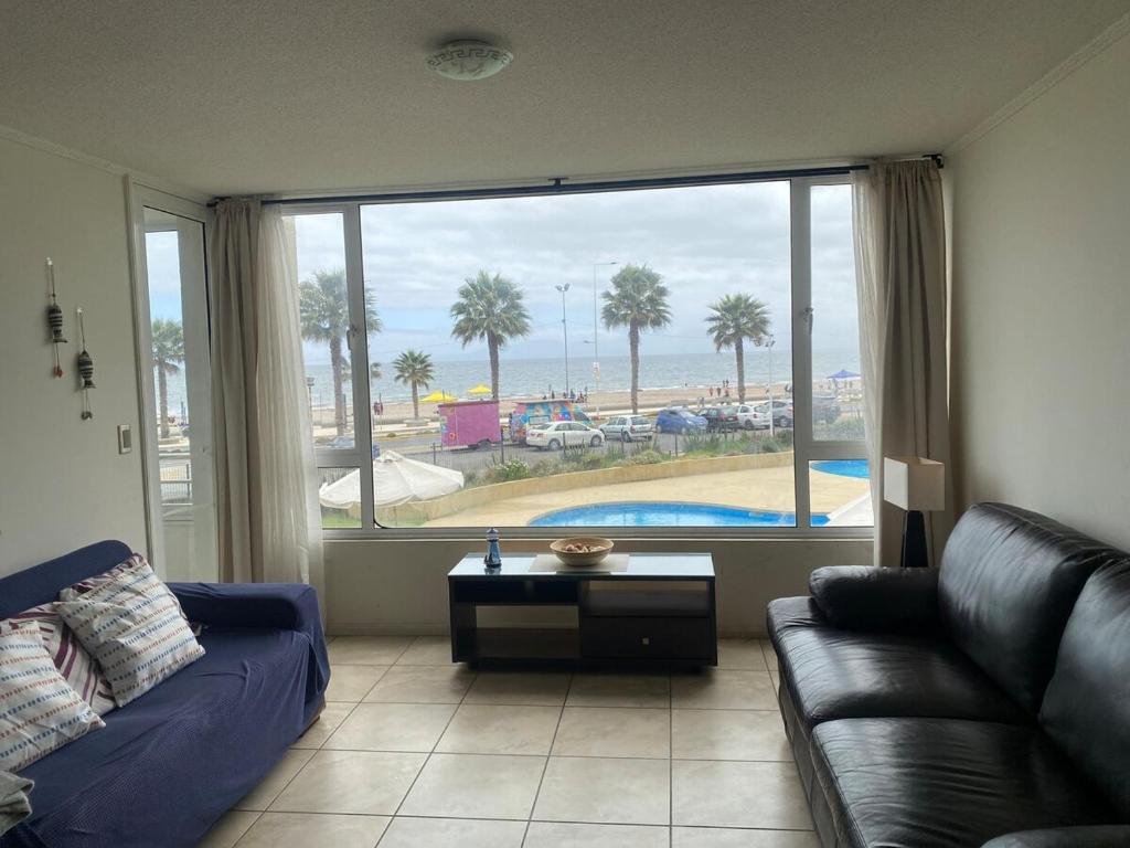 First line, ocean view, Coquimbo