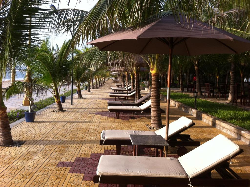 Beach, Gold Rooster - Con Ga Vang Resort in Phan Rang – Tháp Chàm (Ninh Thuận)