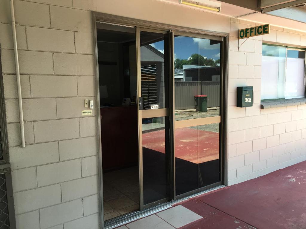 Plantation Park Motor Inn photo