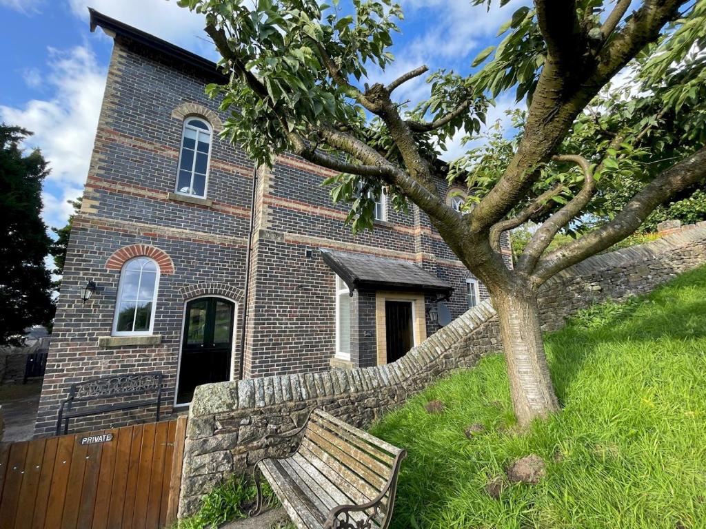 Pass the Keys Converted Sunday School for 4 with Views & Garden, Taxal