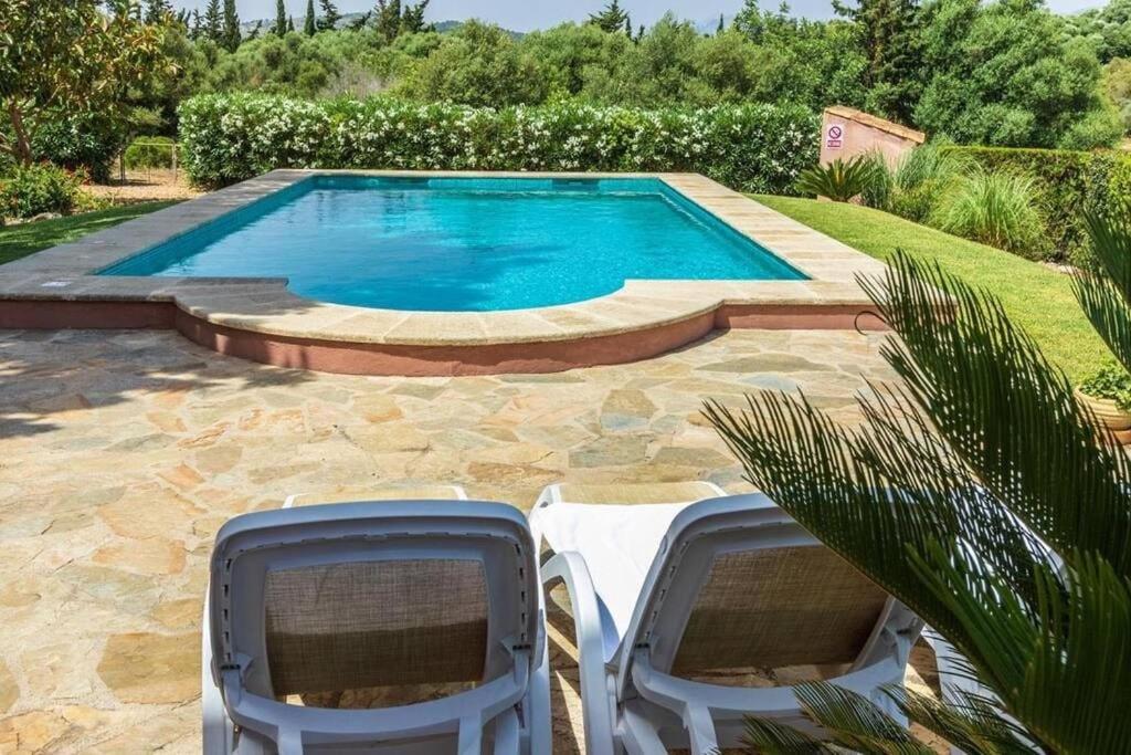Villa in Alcudia with passion and care in every detail by Renthousing - 4