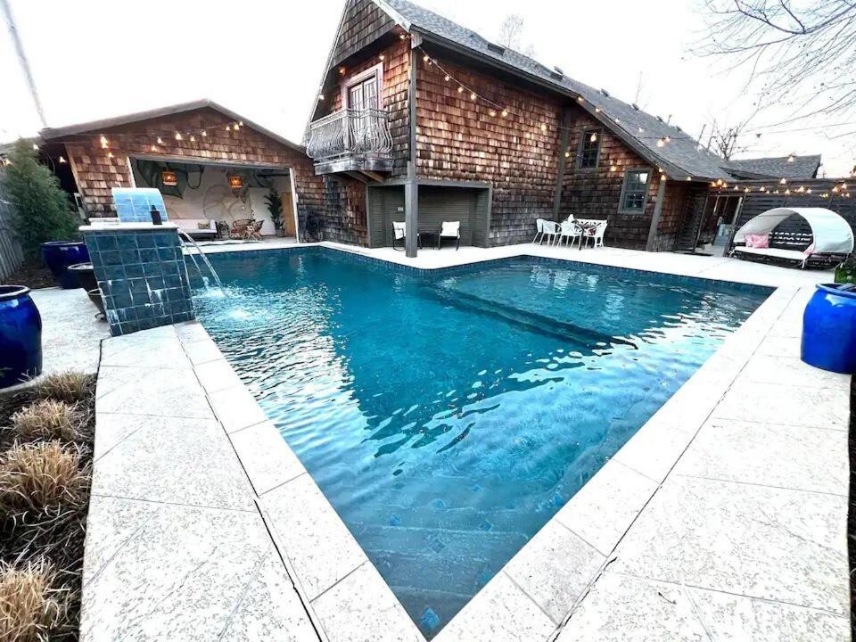 Paradise on Penn with Pool & Hot Tub Near Downtown, Oklahoma City