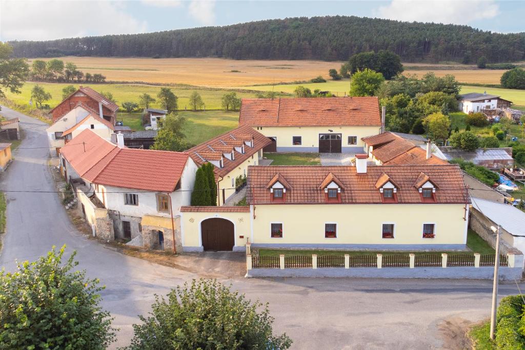 Statek u Berků, Svatý Jan