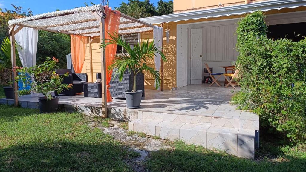 Ô Ti Mango, Sainte-Anne