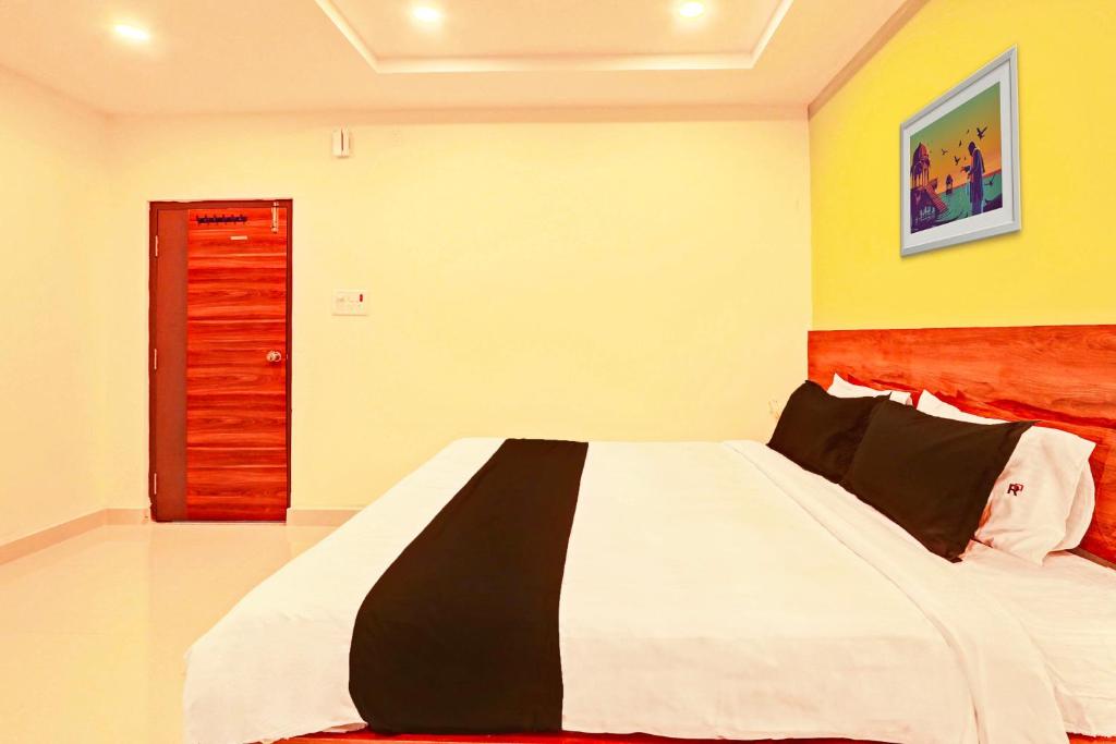 HOTEL O R SQUARE, Hajdarábád