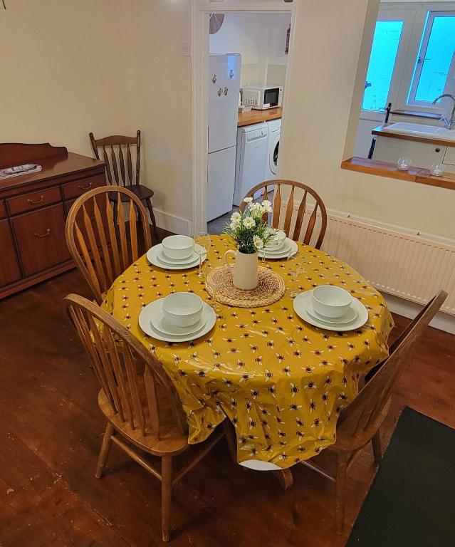 Bee Cottage, Sandown