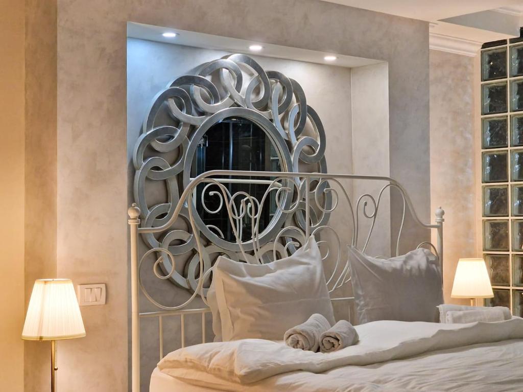 Sobe kod brata, Ljig