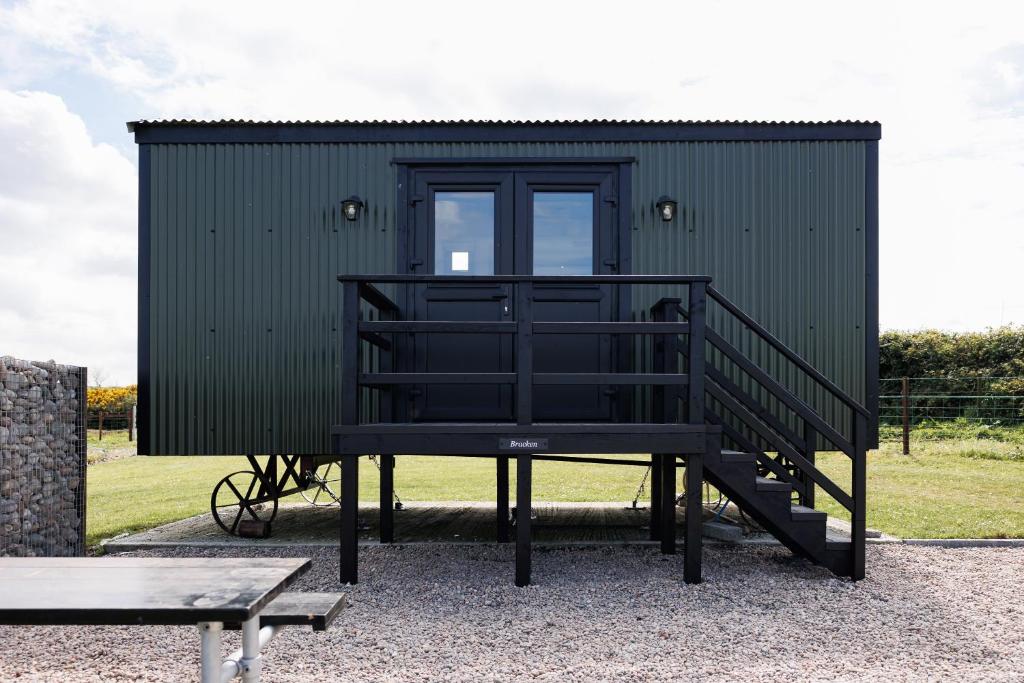 Quarterlands Glamping, Shepherds hut Bramble, Crawfordsburn
