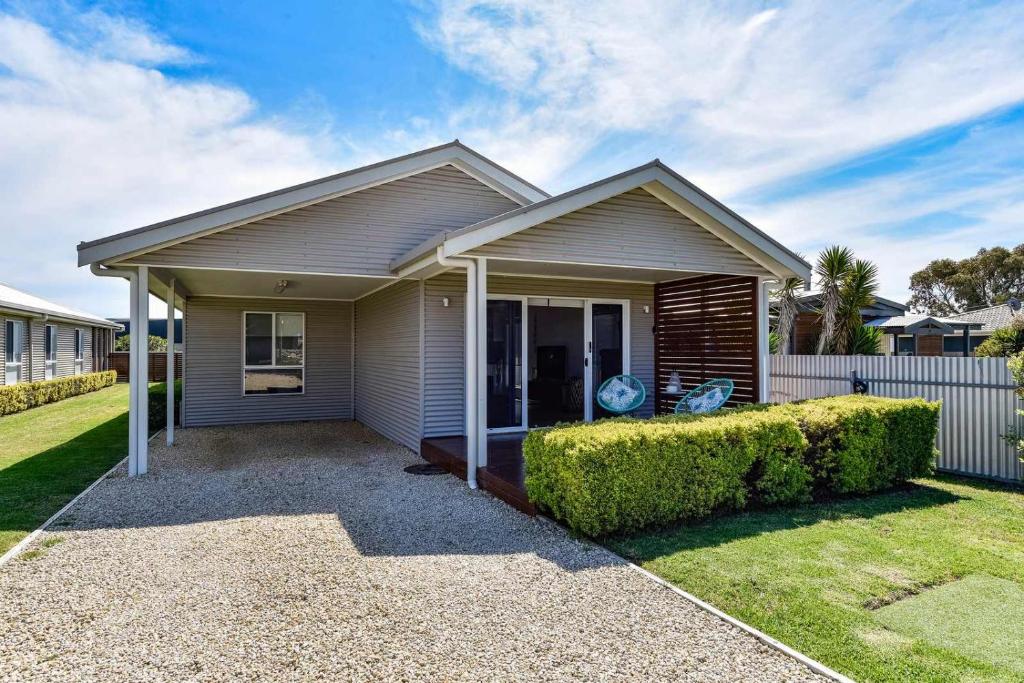 Riptide - Pet friendly outside WiFi, Robe