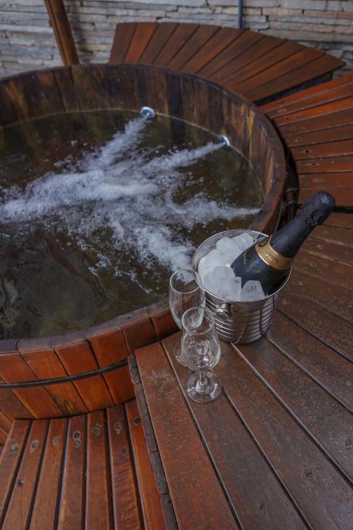 Hot tub