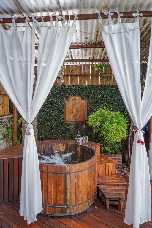 Hot tub, Pousada Ikabana in Pirenopolis