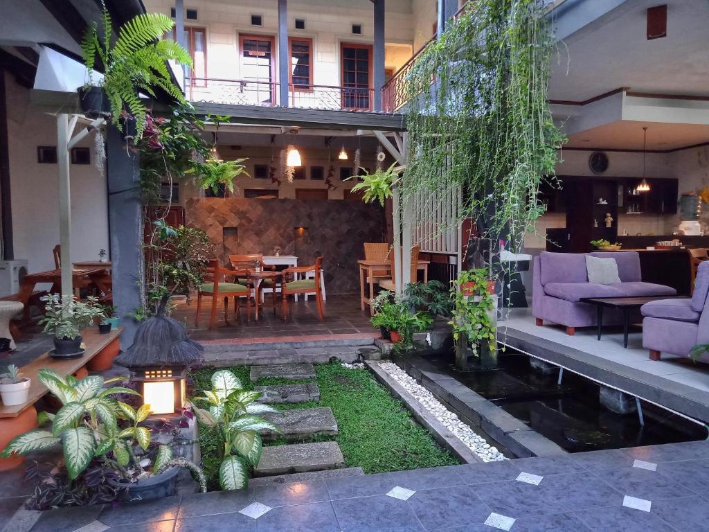 Rumah Asri Bed &#038; Breakfast