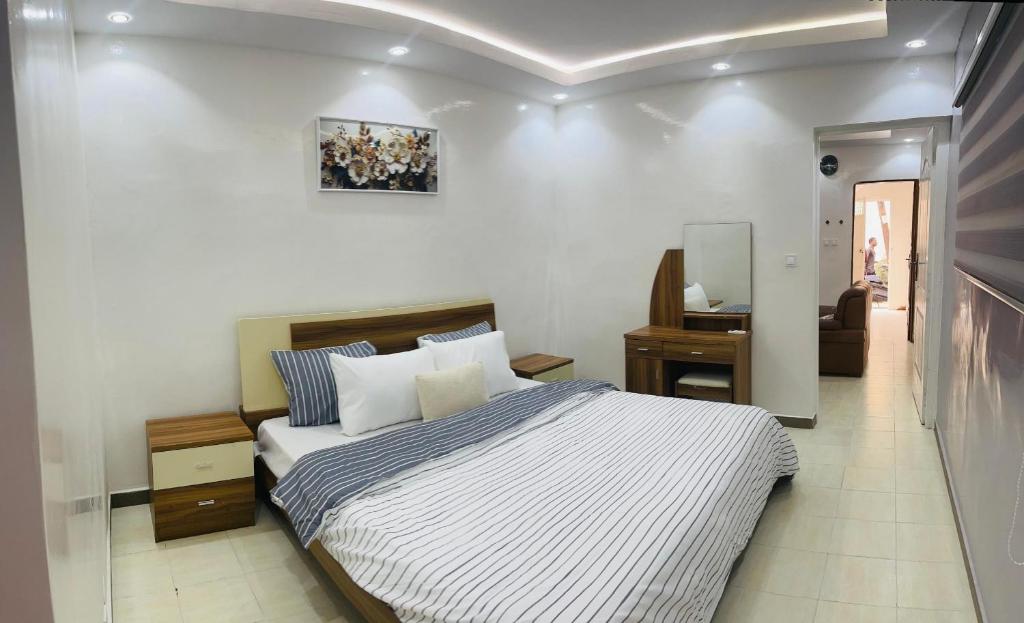 Furnished studio in Mermoz, Dakar
