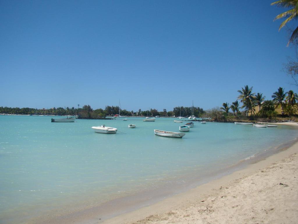 Althea's nice, comfy 4 BR townhouse with pool in Grand Bay- AH 1 — Hotel in Mauritius Island