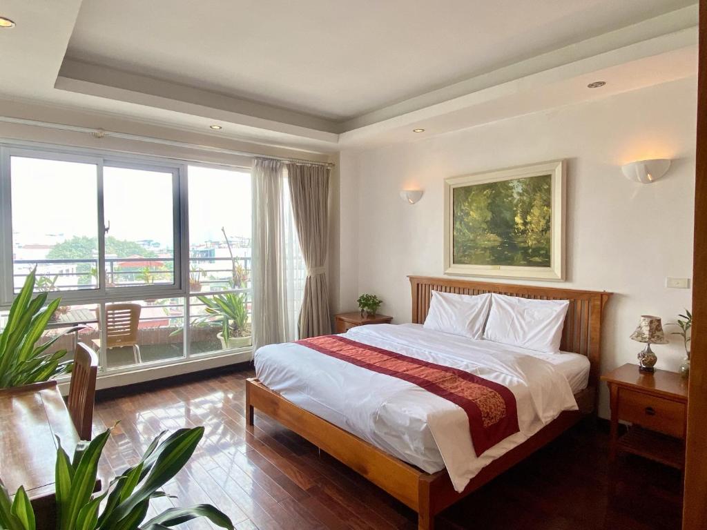 VietBorder Kham Thien, Hanoj