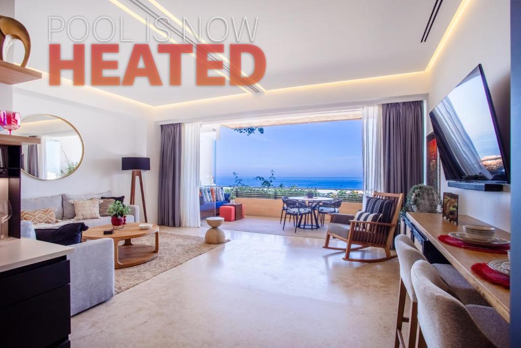Luxury 1BR + Flex + Heated Rooftop Pool in Soho PV - 1