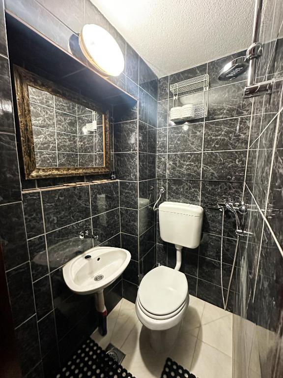 Studio Apartment Mostari - Stunning Old Bridge View - Perfectly located in Mostar Old Town - 5