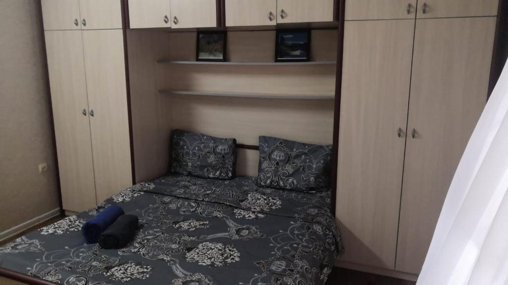 Large three-story hostel on Nizami street, Baku