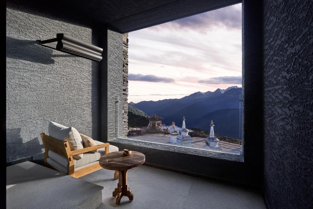 더친 메리 푸둠 호텔 바