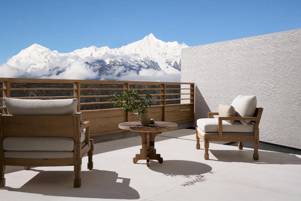 Deqin Meri Poodom hotel