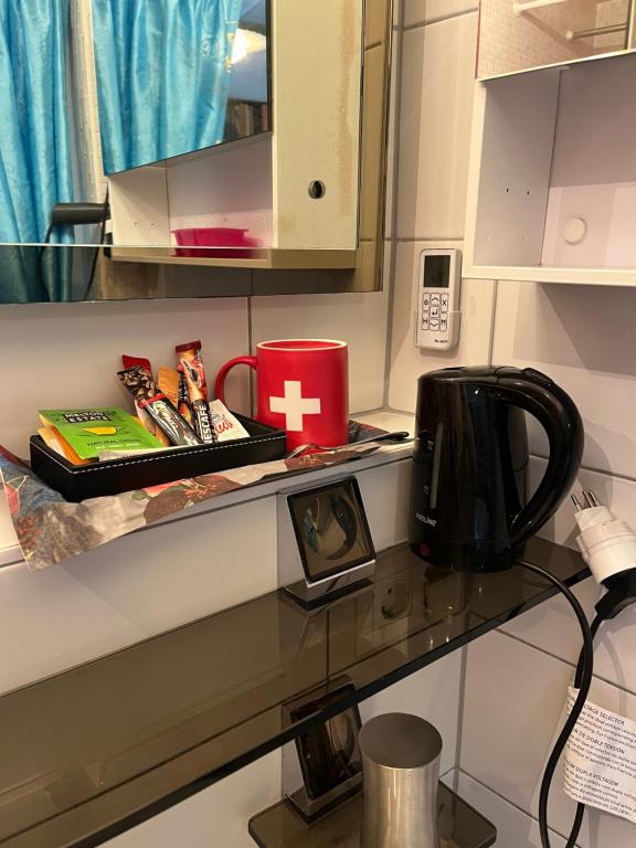 Felix's room - 4