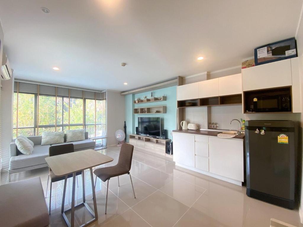 Room in Tambon Cha-am, Ban Sahakham