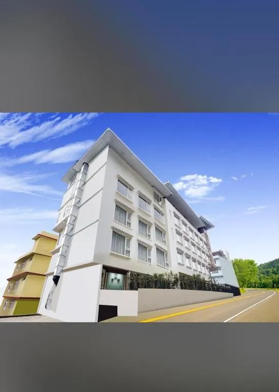 Four star resort near ropeway，位于甘托克的酒店