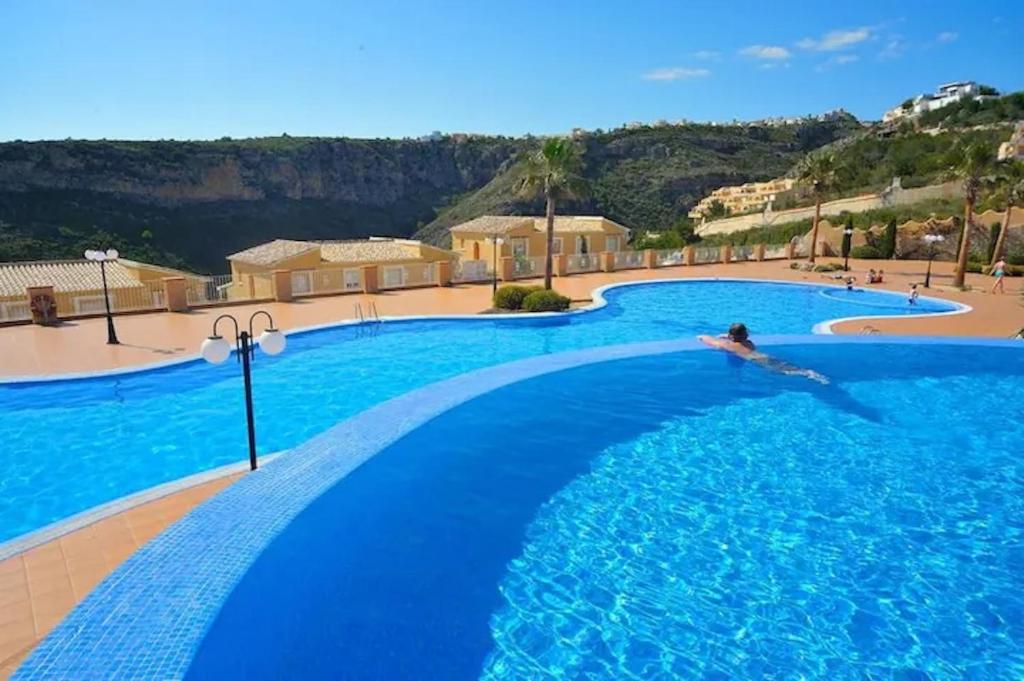 Montecala 3-bedroom apartment with spectacular views and pools - 1