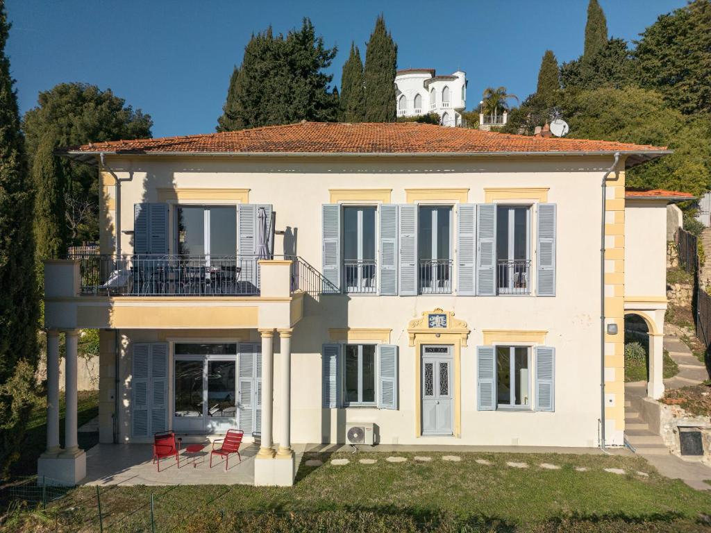 Magnifique Villa d'époque vue mer, plage à 12 min à pieds - 2
