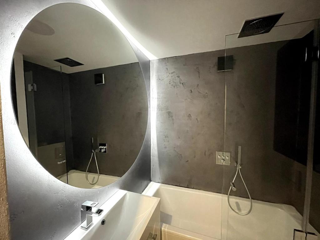 Super central Prague apartment SUPERHOST 5 stars, Praha