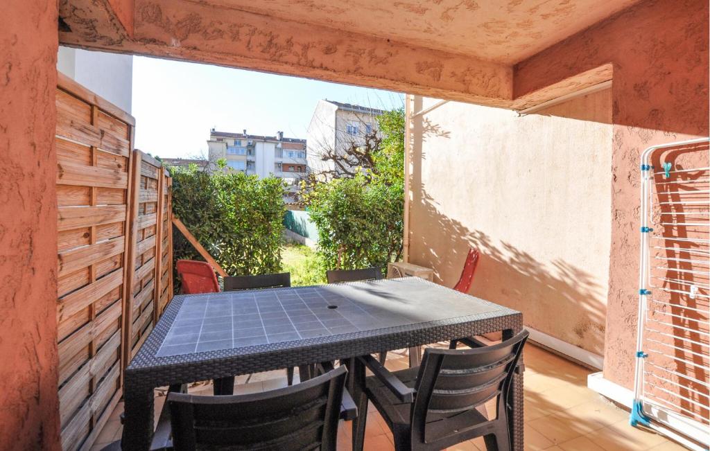 Amazing Apartment In Fréjus With Wifi - 2