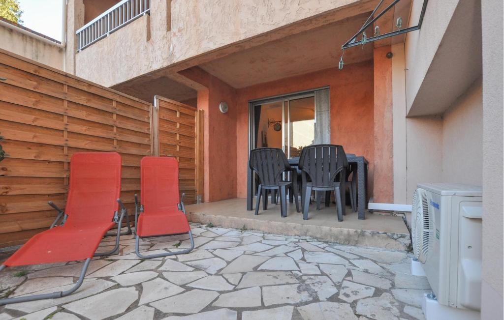 Cozy Apartment In Fréjus With Wifi - 2