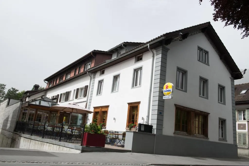 Hirschen B&B, hotel en Maienfeld